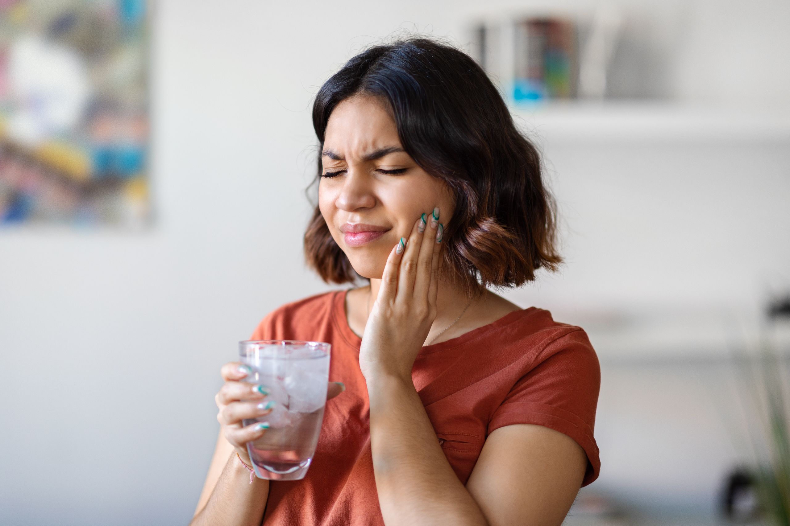 How to Avoid Tooth Sensitivity: Causes and Solutions
